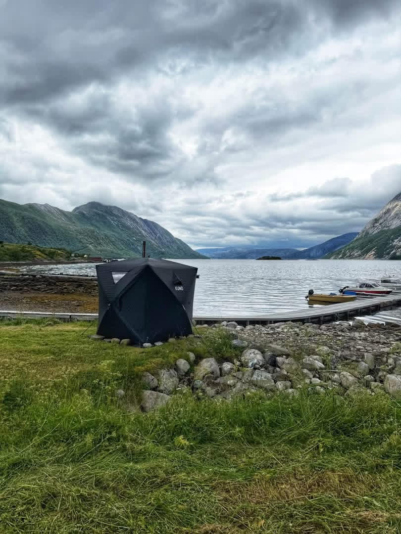 Badstuteltet ved brygga i Musken